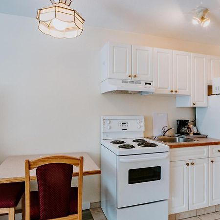 Western Budget Plus Mosaic Suites Penhold Εξωτερικό φωτογραφία