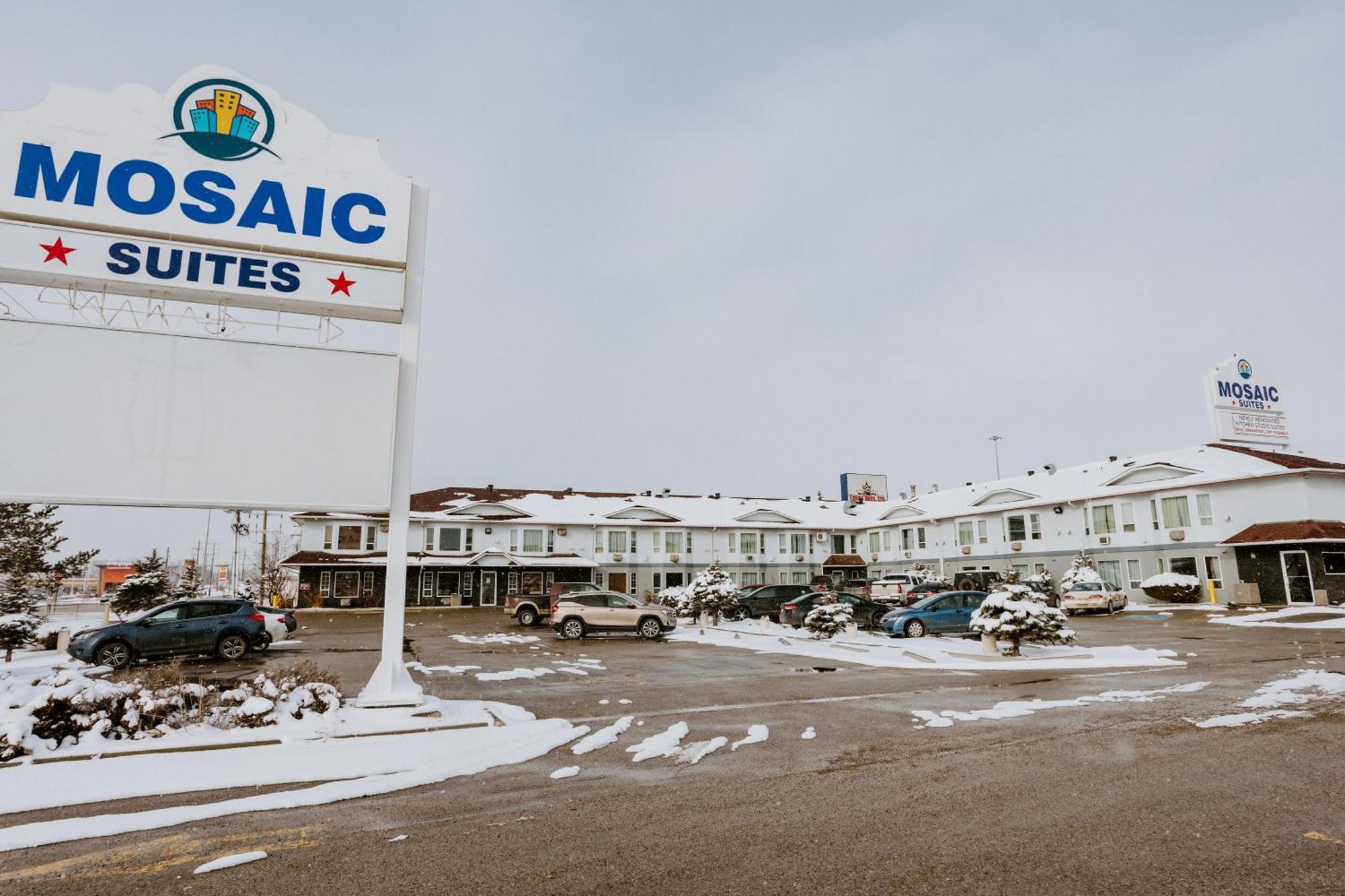 Western Budget Plus Mosaic Suites Penhold Εξωτερικό φωτογραφία